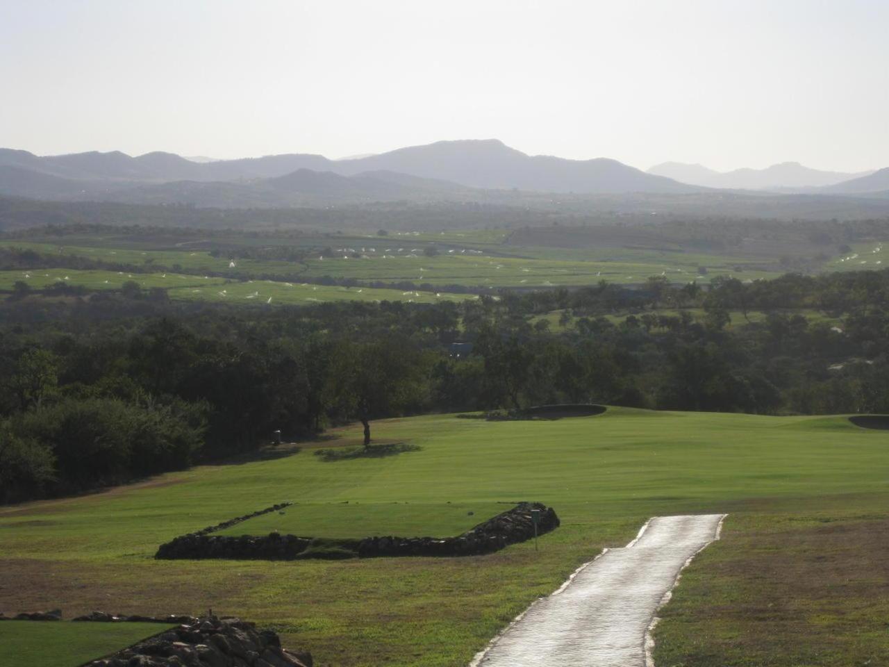 Nkonyeni Lodge & Golf Estate Ngwempisi Екстериор снимка
